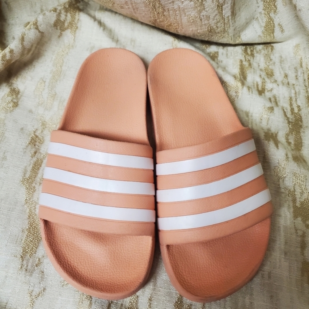 Women's Adidas Adilette Aqua Slides Size 7